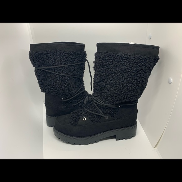 Faux fleece lace up boots new in box - Picture 15 of 16